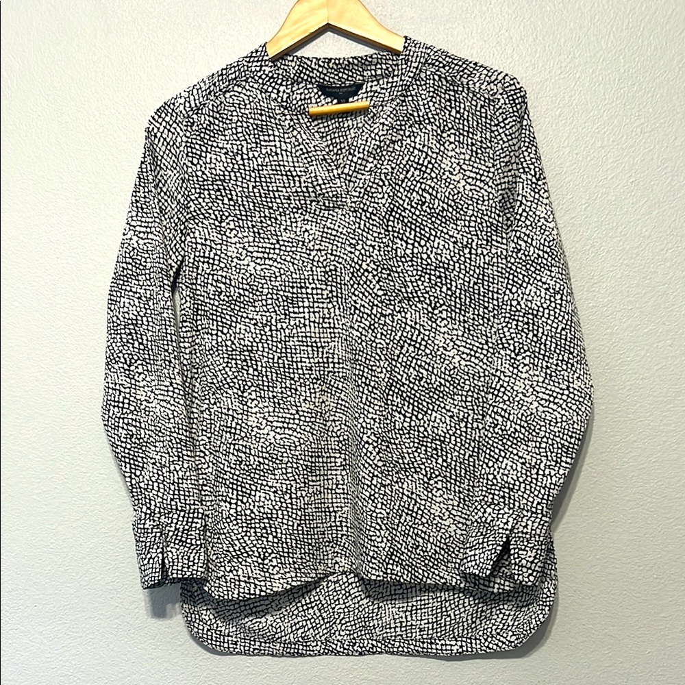 Banana Republic‎ Woman’s Monochrome Textured Long Sleeve Top Size XS